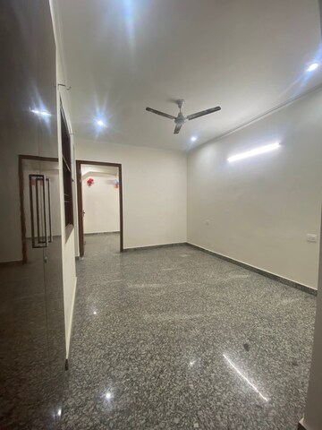 1 BHK Builder Floor For Rent in Chattarpur