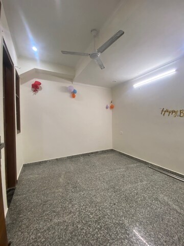 Room in 1 BHK Builder Floor at Chattarpur – for Rent