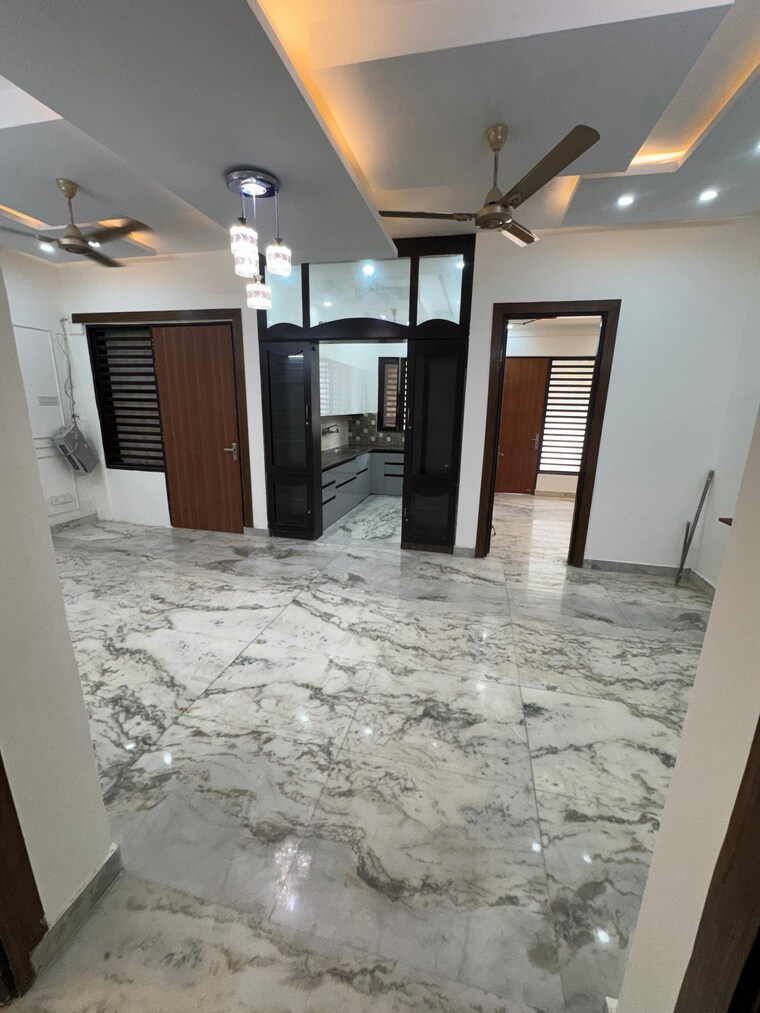 Room, srishti-greenfield-homes 3 Bedroom 1800 Sq.Ft. Builder Floor In Green Fields Colony Faridabad 9522602