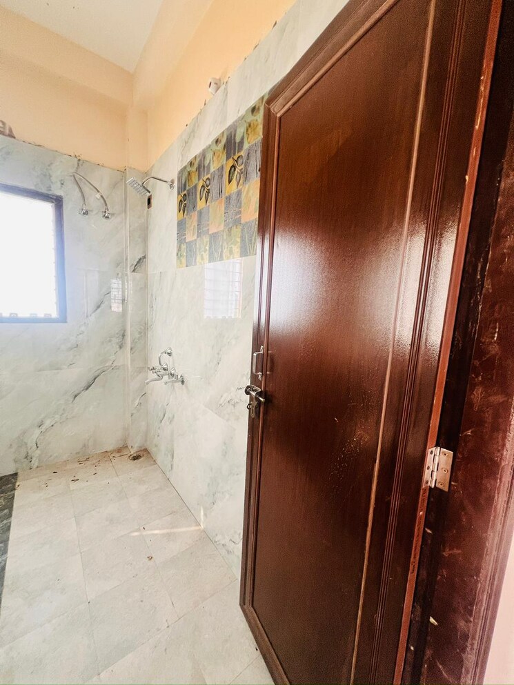 undefined, gomti nagar 6 Bedroom 3500 Sq.Ft. Independent House In Gomti Nagar Lucknow 9522685