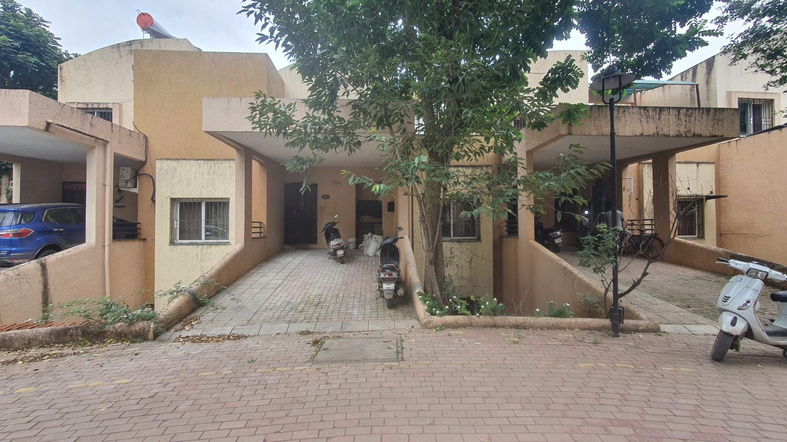 3 BHK + Pooja Room 3000 Sq.Ft. Villa in Purple Cloud 9