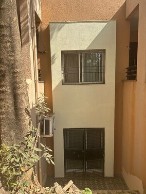 Staircase in 3 BHK Villa at Purple Cloud 9, Nibm Annexe – for Rent