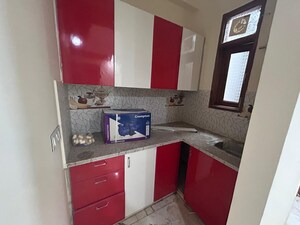 Furnished Amenities in 1 BHK Builder Floor at Saket – for Rent