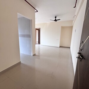 Room in 2 BHK Apartment at Tanvi Eminence I, Kashimira – for Rent