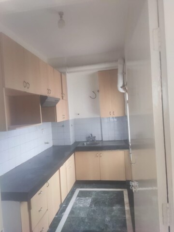 Kitchen in 2 BHK Apartment at DLF Regency Park I, Dlf Phase iv – for Rent