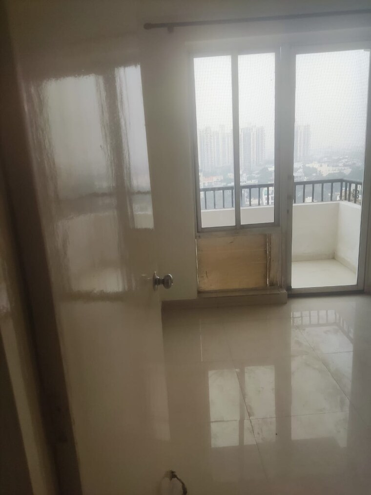 Bathroom, dlf-regency-park-i 2 Bedroom 1150 Sq.Ft. Apartment In Dlf Phase iv Gurgaon 9522841