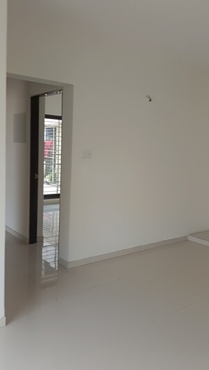 Furnished Amenities in 2 BHK Apartment at Acme Ozone, Manpada – for Rent