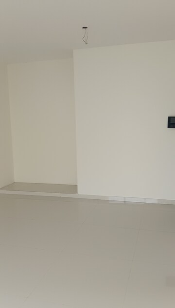 Room in 2 BHK Apartment at Acme Ozone, Manpada – for Rent