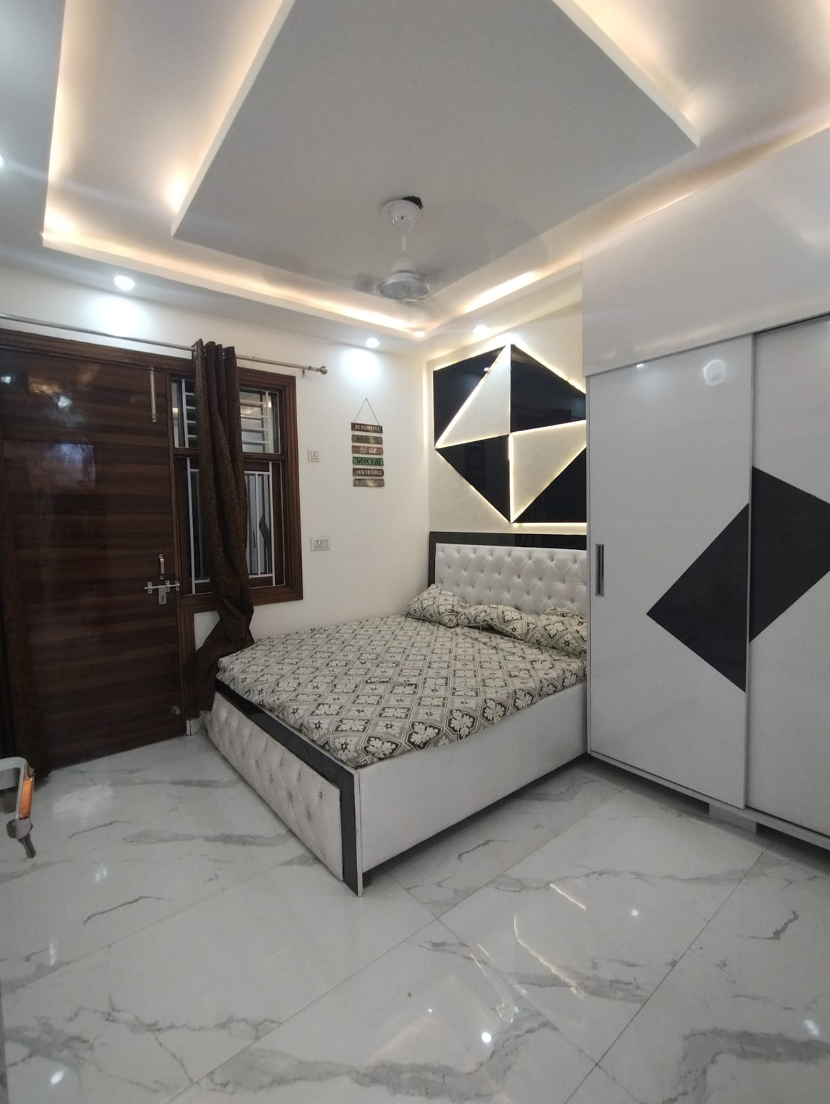 3 BHK Builder Floor For Sale in Wave City