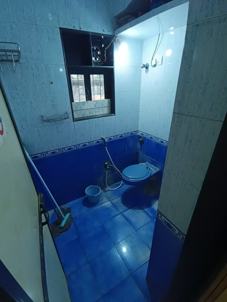 Bathroom, leela-sagar-apartments 1 Bedroom 650 Sq.Ft. Apartment In Andheri West Mumbai 9523427