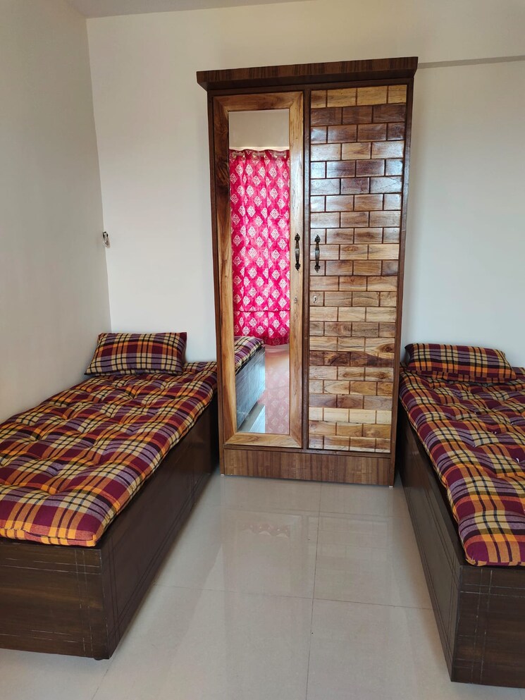 Bedroom, goregaon west Pg For Boys & Girls In Goregaon West 9523306