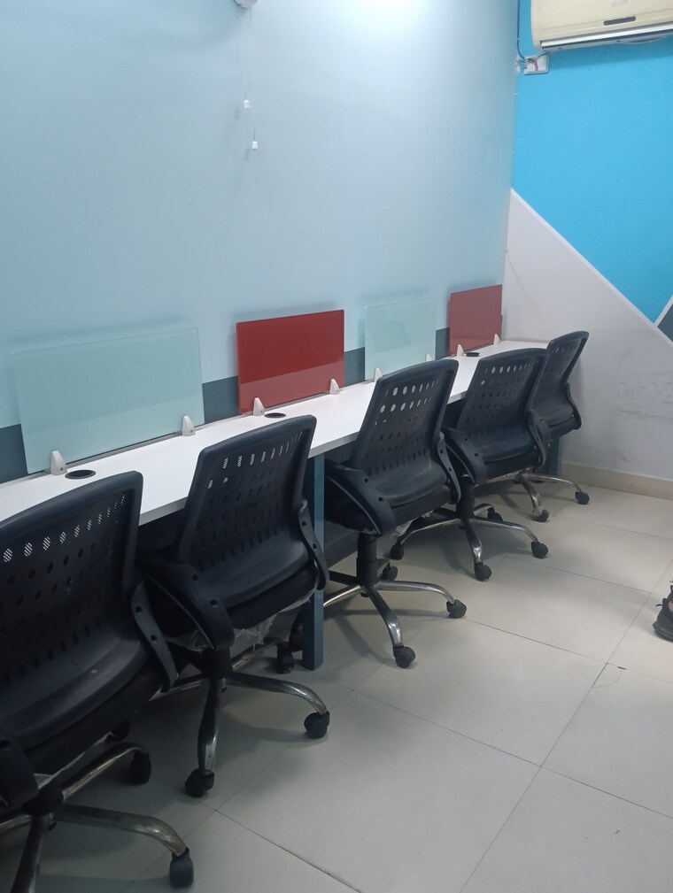 Team Area, sector 63 Commercial Office Space in IT/SEZ 1500 Sq.Ft. In Sector 63 Noida 9523303