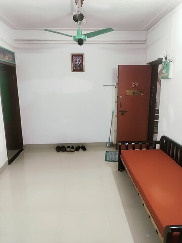 Master Bedroom in 1 BHK Apartment at Vakola Crystal CHS, Santacruz East – for Rent