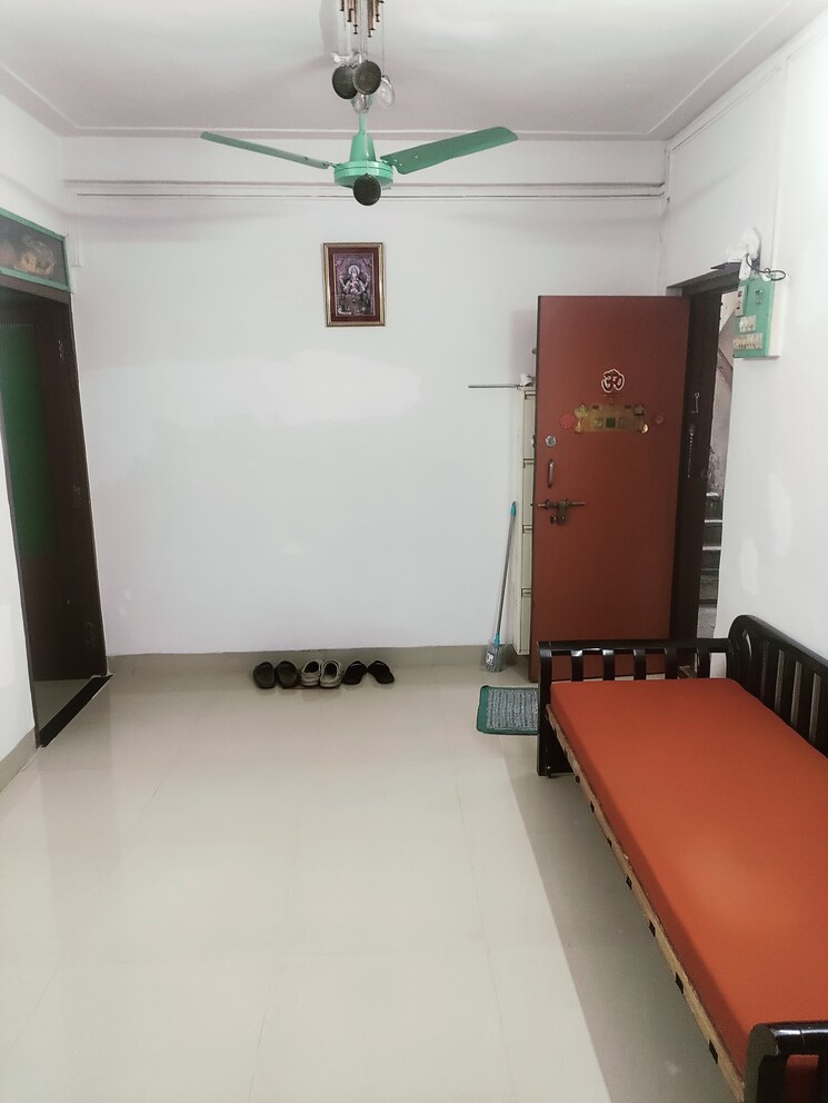 Master Bedroom, vakola-crystal-chs 1 Bedroom 450 Sq.Ft. Apartment In Santacruz East Mumbai 9523300