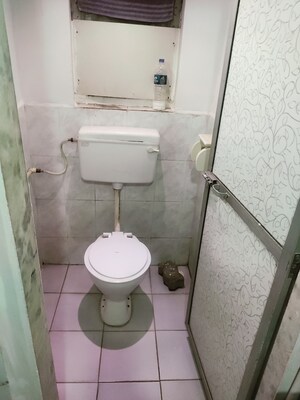 Bathroom in 1 BHK Apartment at Vakola Crystal CHS, Santacruz East – for Rent