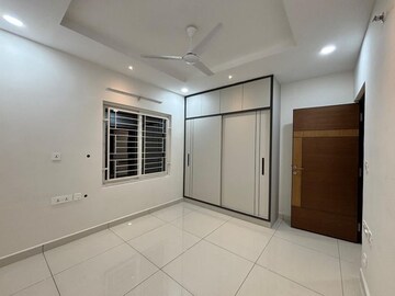 Room in 3 BHK Apartment at Sumadhura Horizon, Kondapur – for Rent