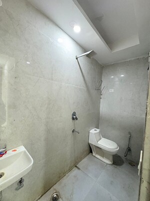  1 RK Builder Floor at Chattarpur – for Rent