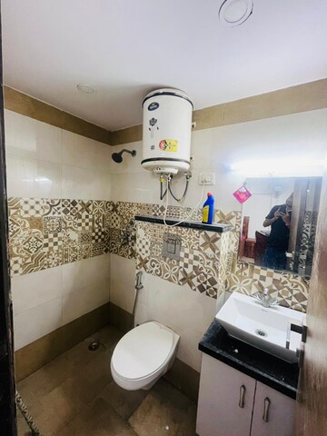Bathroom in 1 BHK Builder Floor at Saket – for Rent