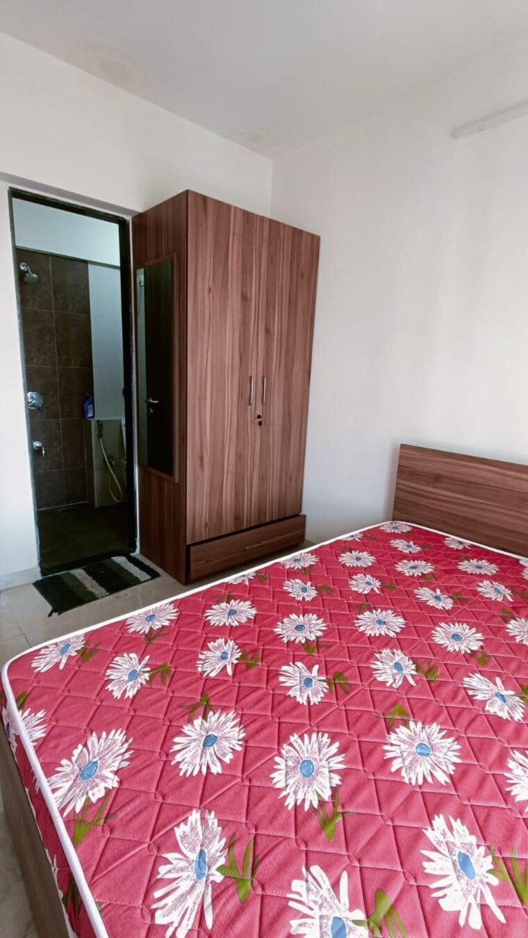 Bedroom, malad east Pg For Girls In Malad East 9523359