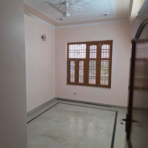 Building Lobby in 3 BHK Builder Floor at Uppal Southend, Sector 49 – for Rent