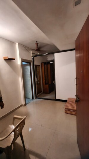 Room in 1 BHK Apartment at Bandra West – for Rent