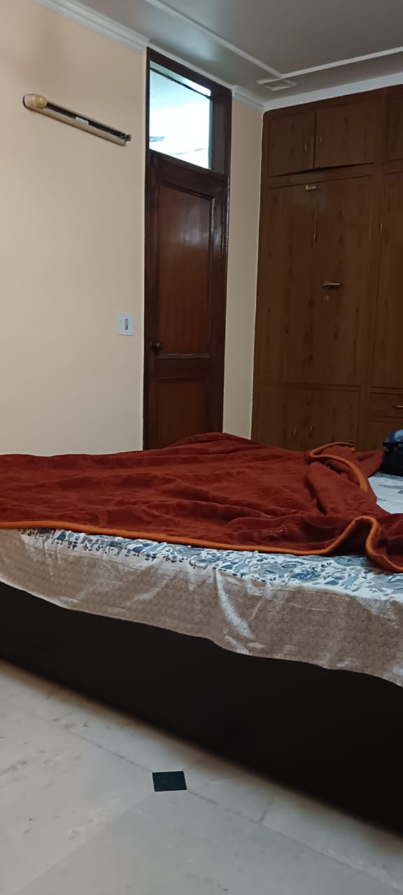 3 BHK + Extra Room Builder Floor For Rent in East Of Kailash