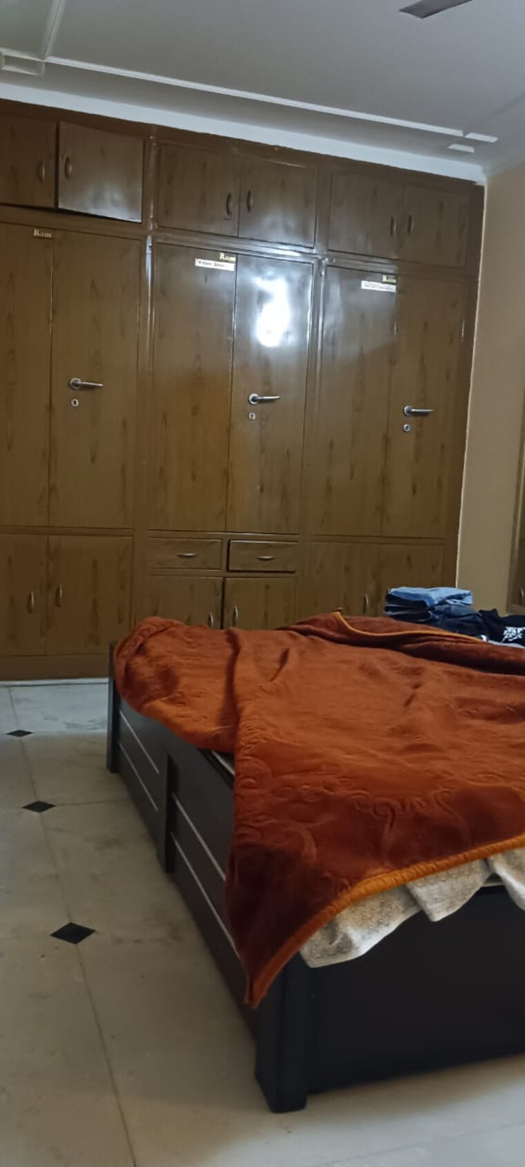 undefined, east of kailash 3 Bedroom 1150 Sq.Ft. Builder Floor In East Of Kailash Delhi 9523489