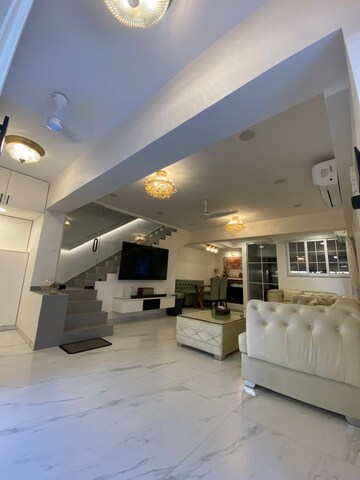 4 BHK Villa For Sale in Khar West