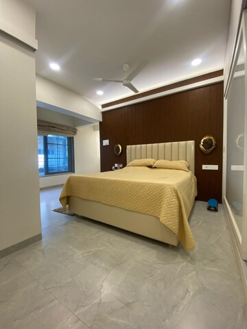 Bedroom in 4 BHK Villa at Khar West – for Sale