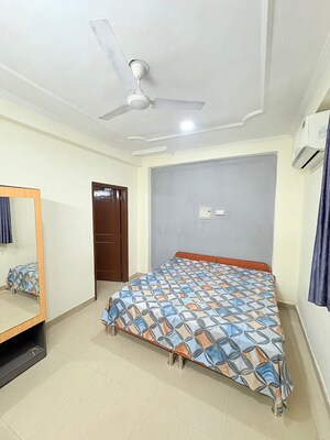 Bedroom in 1 BHK Builder Floor at Chattarpur – for Rent