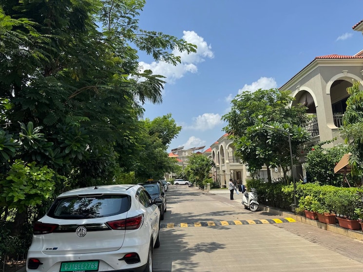 Exterior View, science city 4 Bedroom 313 Sq.Yd. Villa In Science City Ahmedabad 9523732