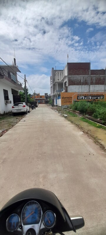  Plot – Exterior View View at Gosainganj - for Sale