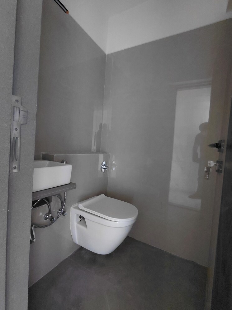 Bathroom, sahakar-revanta 3 Bedroom 1005 Sq.Ft. Apartment In Goregaon West Mumbai 9524036