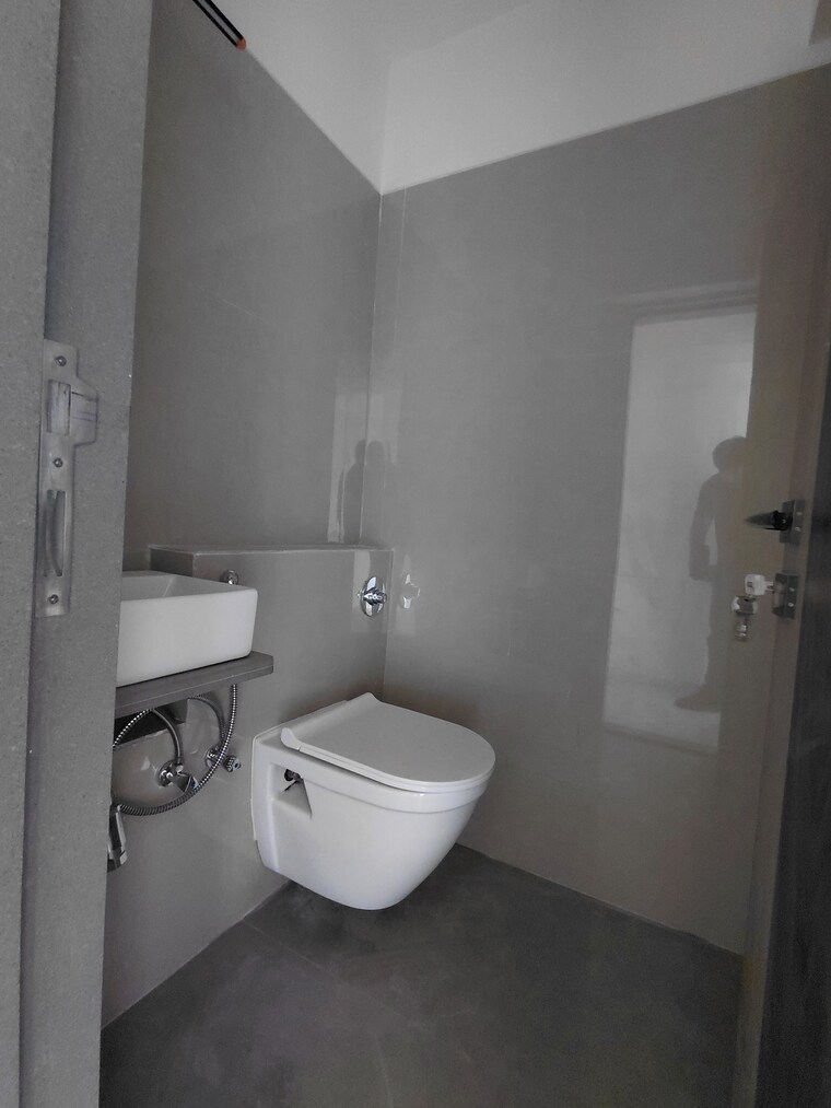Bathroom, sahakar-revanta 3 Bedroom 1005 Sq.Ft. Apartment In Goregaon West Mumbai 9524036