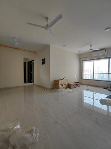 Room in 3 BHK Apartment at Sahakar Revanta, Goregaon West – for Rent