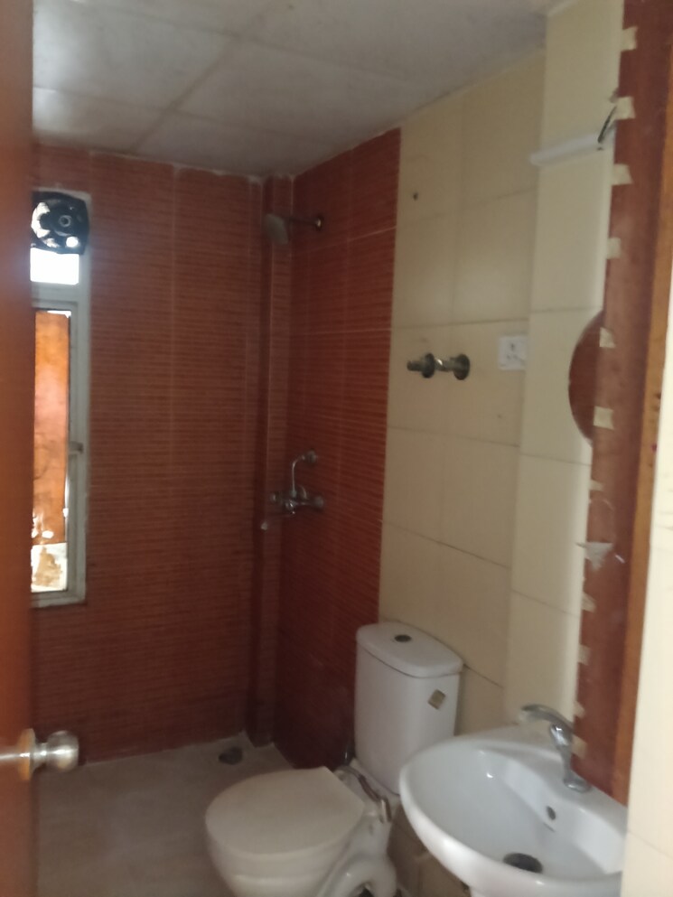 Bathroom, exotica-dreamville 3 Bedroom 1340 Sq.Ft. Apartment In Sector 16c Greater Noida Greater Noida 9524520