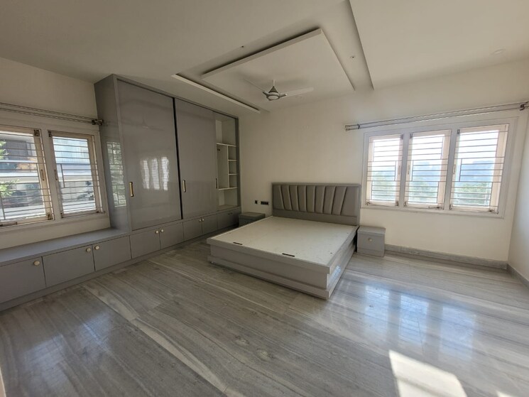 Room, jubilee hills 4 Bedroom 350 Sq.Yd. Independent House In Jubilee Hills Hyderabad 9524077