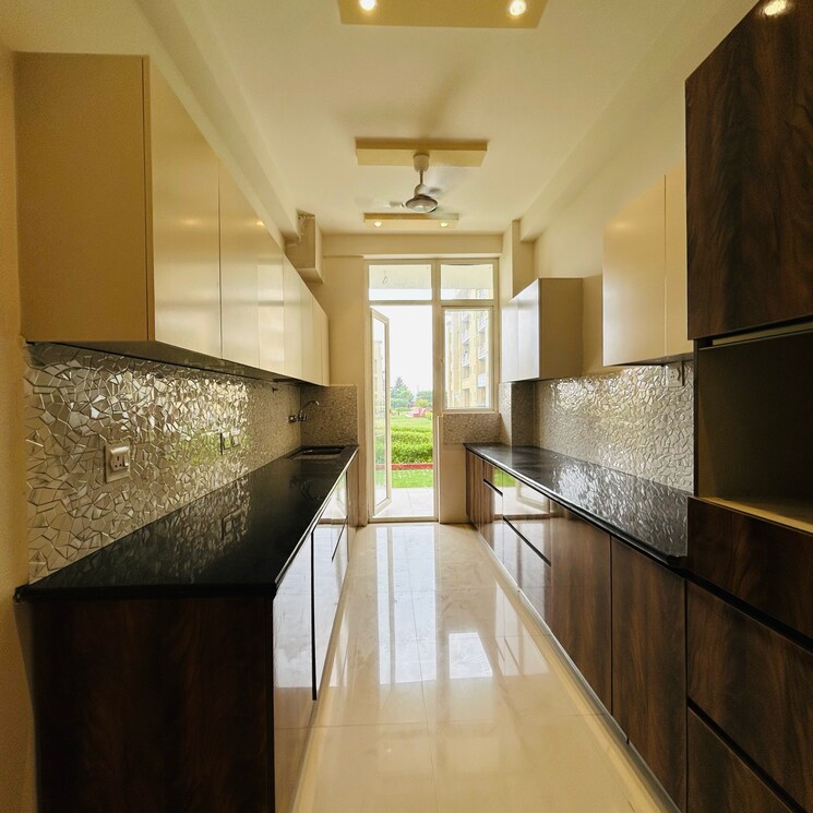 Kitchen, omaxe city 3 Bedroom 1815 Sq.Ft. Builder Floor In Omaxe City Sonipat 9524184