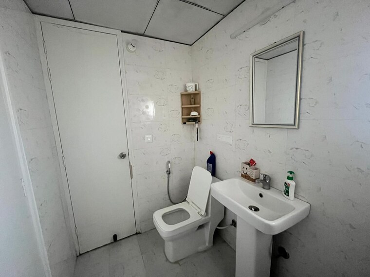 Bathroom, ska-metro-ville 3 Bedroom 1285 Sq.Ft. Apartment In Eta Ii Greater Noida Greater Noida 9524154