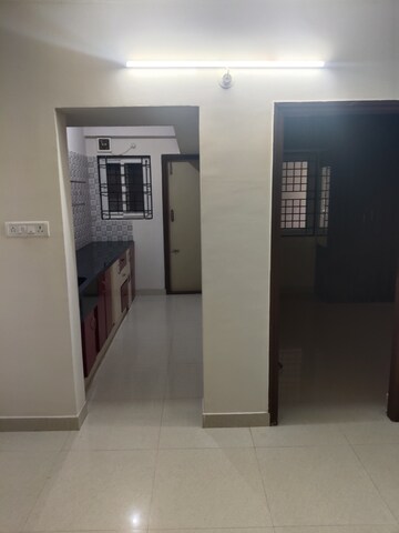 Room in 1 BHK Apartment at Sri Sai Residency Kadubeesanahalli, Kadubeesanahalli – for Rent