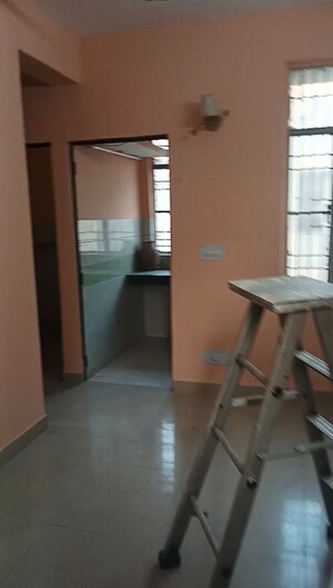1.5 BHK Apartment For Rent in Sector 10 Greater Noida