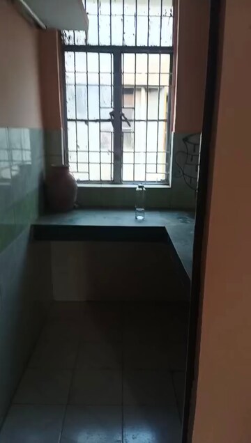 Kitchen in 1.5 BHK Apartment at Sector 10 Greater Noida – for Rent