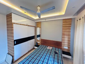 Bedroom in 2 BHK Apartment at Amanora Adreno Towers, Hadapsar – for Rent