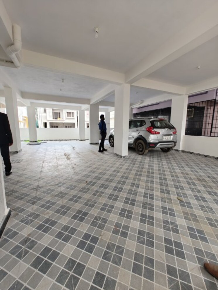  Parking, sampigehalli 6+ Bedroom 4200 Sq.Ft. Independent House In Sampigehalli Bangalore 9524303