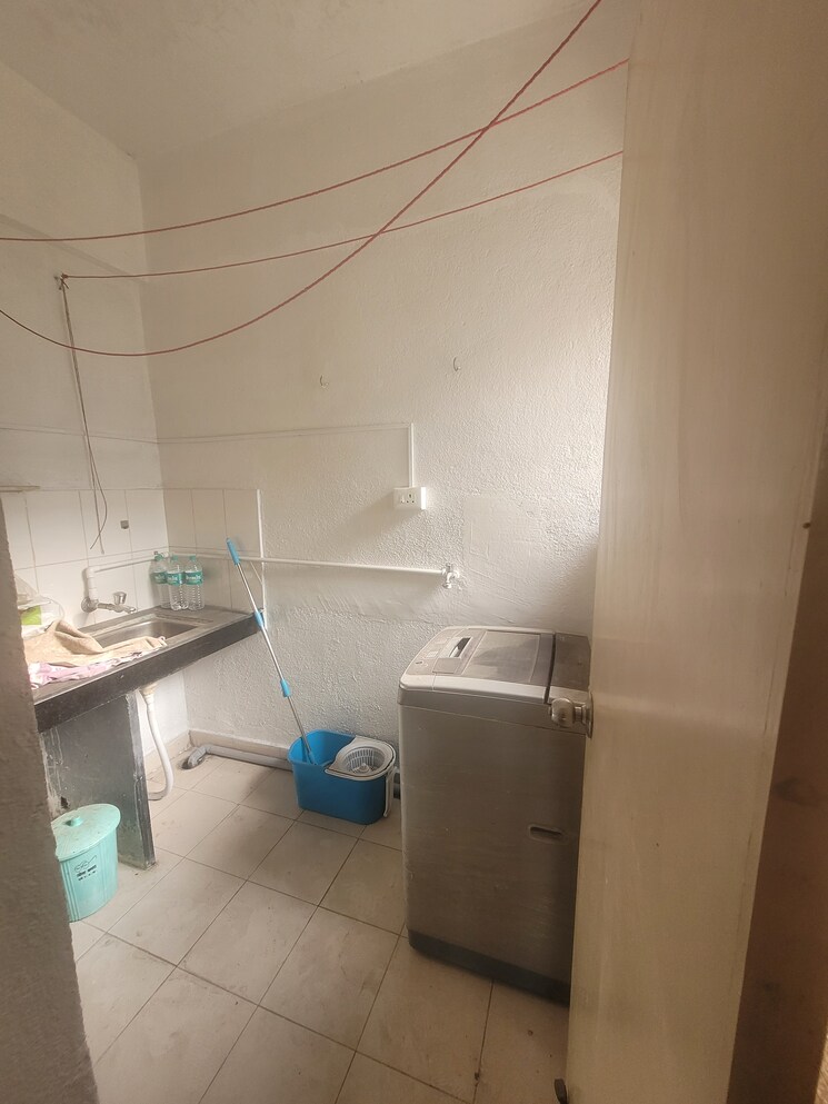 Bathroom, anand nagar 2 Bedroom 1000 Sq.Ft. Apartment In Anand Nagar Pune 9524362