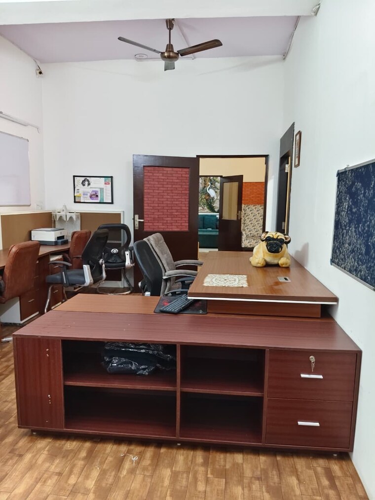 Kitchen, sector 63 Commercial Office Space 1440 Sq.Ft. In Sector 63 Noida 9524360