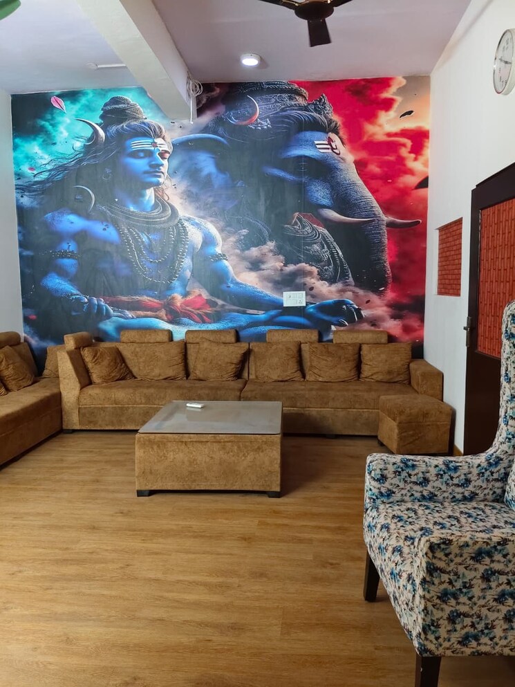 Living Room, sector 63 Commercial Office Space 1440 Sq.Ft. In Sector 63 Noida 9524360