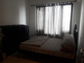 Bedroom in 2 BHK Apartment at Lodha The Park, Worli – for Rent