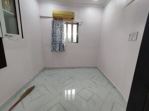 Room in 1 BHK Apartment at Bandra West – for Rent