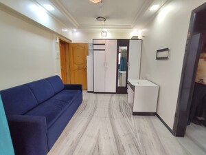 Bedroom in 1 BHK Apartment at Bandra West – for Rent